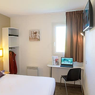 Suites & Rooms